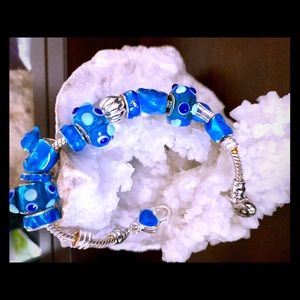 STUNNING Pandora bracelet